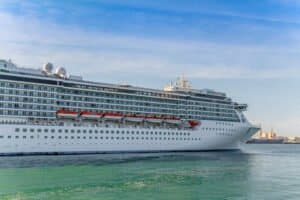 Quels sont les différents types de navires de croisière ?